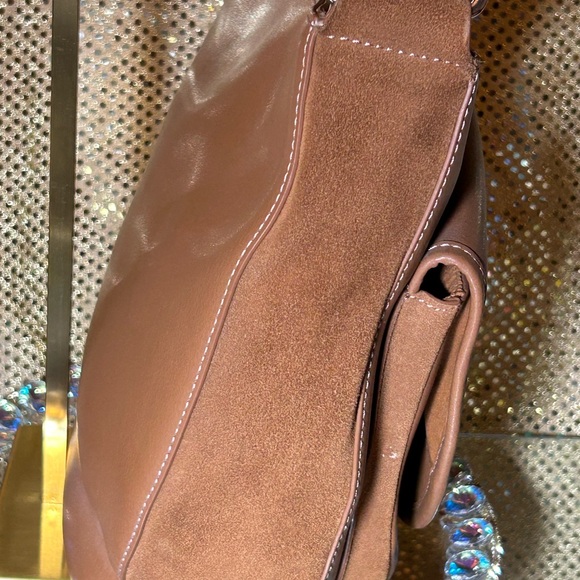 Ted Baker London Tan Hobo Bag w/Buckle Accent Approx. 14” x 11” x 3” EUC - Picture 9 of 14